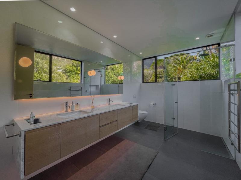 4 Bedroom Property for Sale in Hout Bay Western Cape